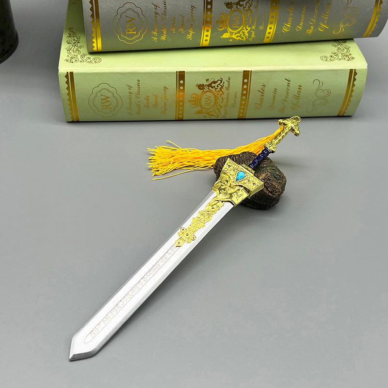 Elden Ring Blaidd's Royal Greatsword Replica - Half-Wolf Champion's Zinc Alloy Sculpture | Scratch-Resistant Gaming Decor - BlacksmithSONG